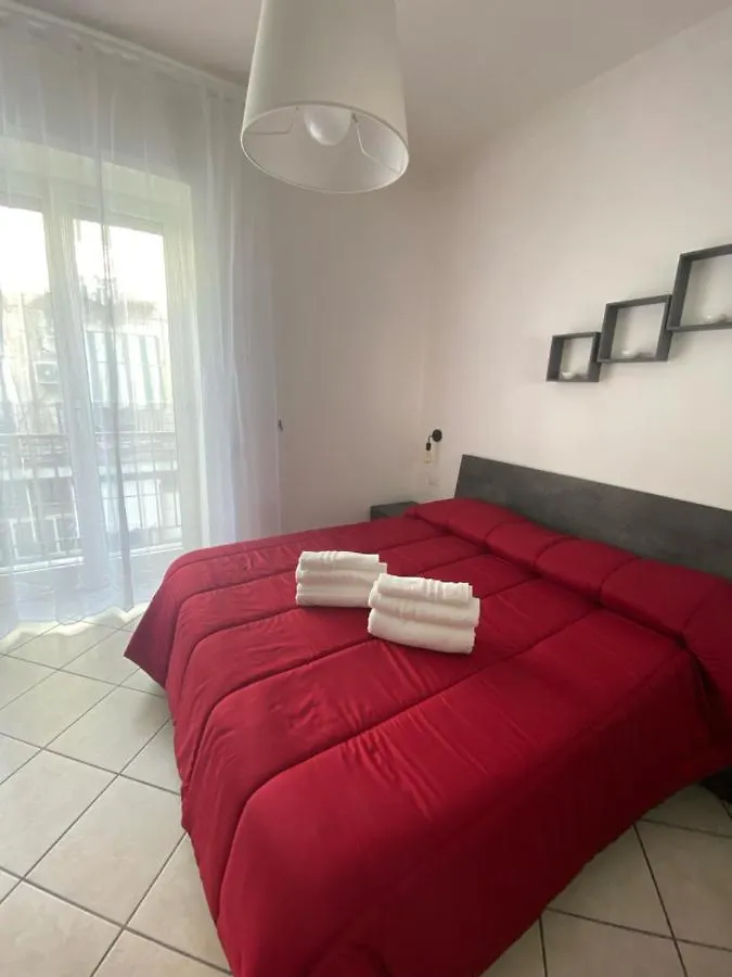 Noviello'S Home Naples 0*,