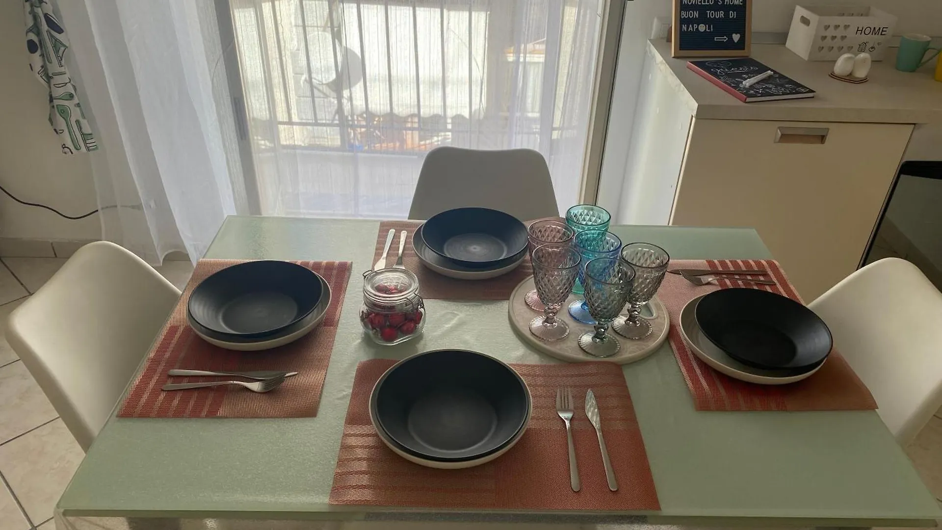 Noviello'S Home Naples Italy